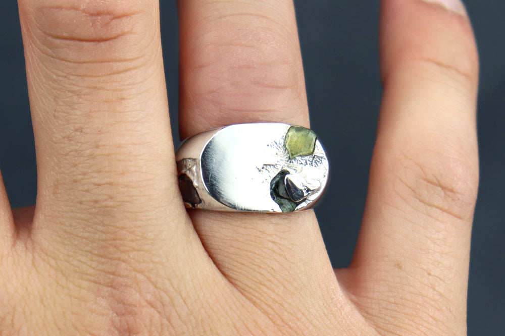 Sea Glass Signet UK P/Q